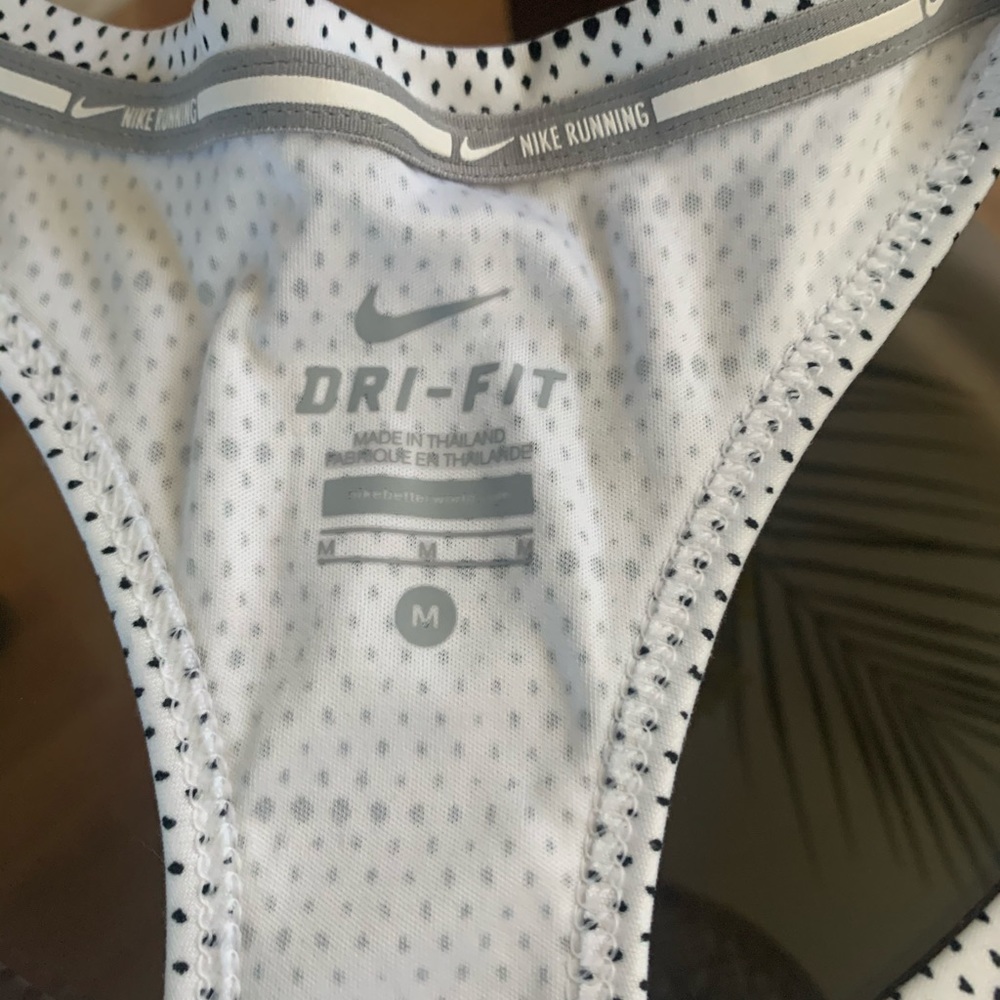 Nike top - Picture 3 of 5